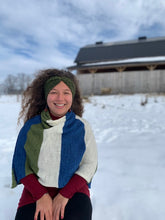 Load image into Gallery viewer, All Season Poncho - Single Point - Kimber Valley Farms
